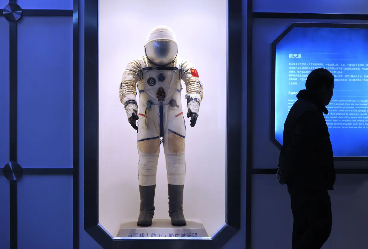 6. Museu da Ciência e Tecnologia de Shangai (China) – A China sempre quis sempre uma potência na descoberta do Espaço. Este fato foi usado por um dos seus astronautas.