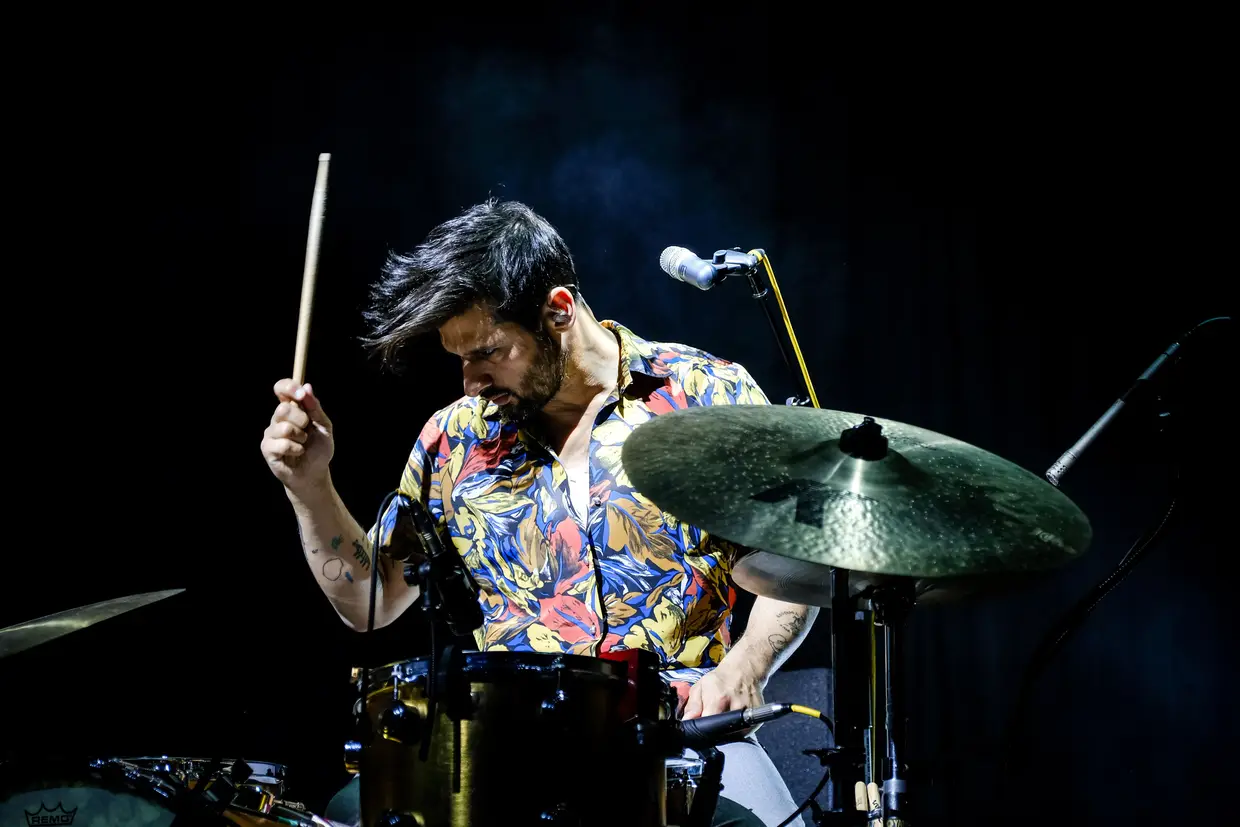 Hélio Morais, baterista dos Linda Martini