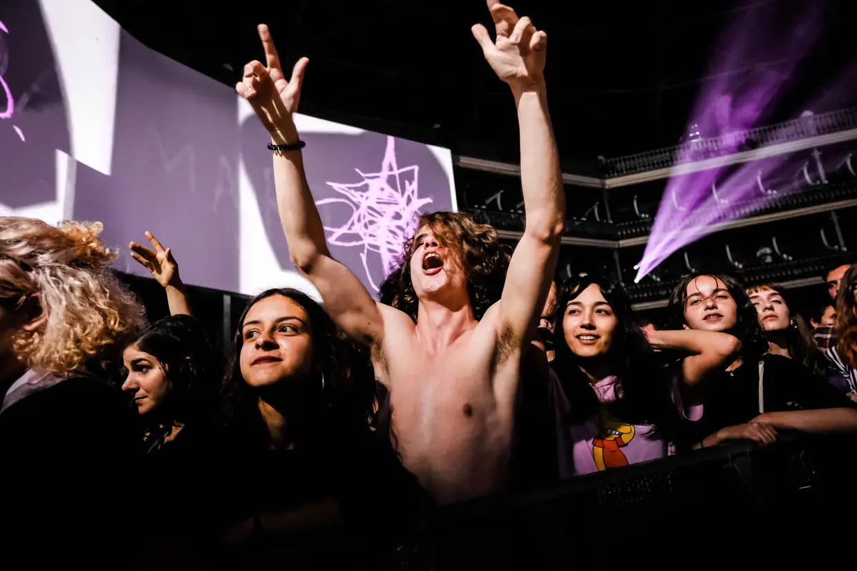 A temperatura da sala subiu durante o concerto da banda rock portuguesa