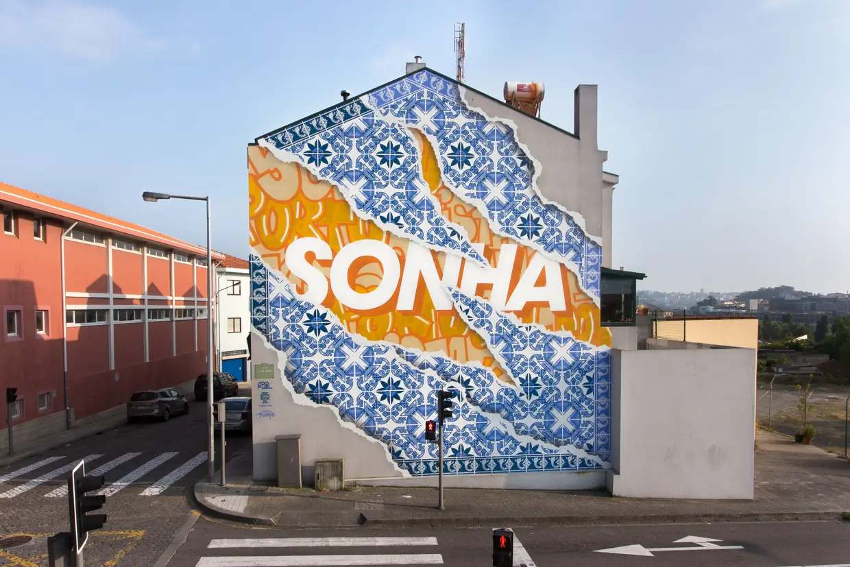 O mural do Porto, assinado por Add Fuel (Diogo Machado) foi feito em Campanhã