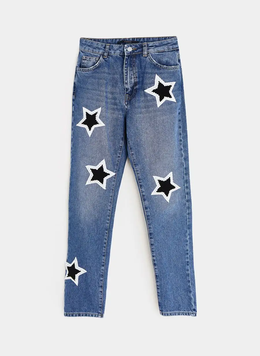 Jeans com estrelas bordadas a pérolas, Uterqüe, €79