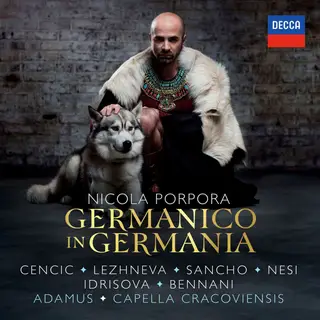 Com a marca da Decca Classics, esta edição tem um carácter histórico por não ter antecedentes. Hasnaa Bennani, Max Cencic, Dilyara Idrisova, Mary-Ellen Nesi, Julia Lezhneva, Juan Sancho, Jan Tomasz Adamus e o ensemble Capella Cracoviensis gravaram pela primeira vez a ópera Germanico in Germania