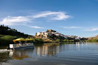 No Guadiana, o barco só navega quando há água suficiente no leito do rio