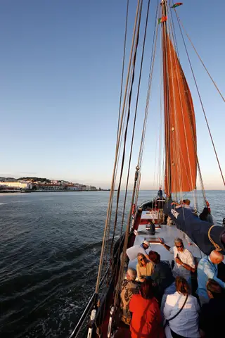 O Westenwind parte da Doca de Alcântara