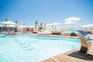 A piscina do Blanco Beach