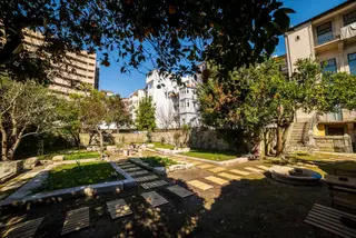 O jardim exterior foi decisivo para a escolha da localização da Letraria – Craft Beer Garden