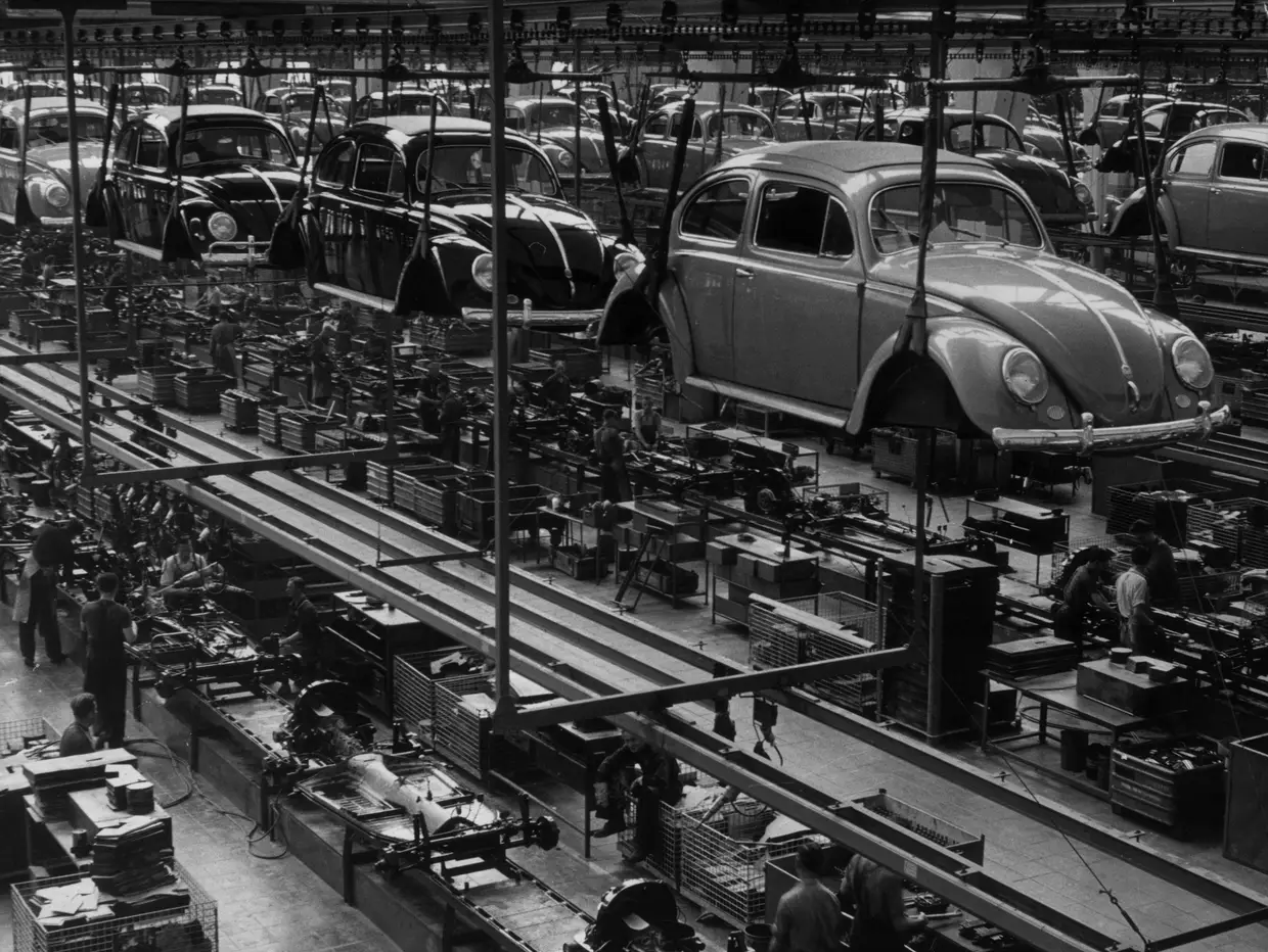 E em 1956