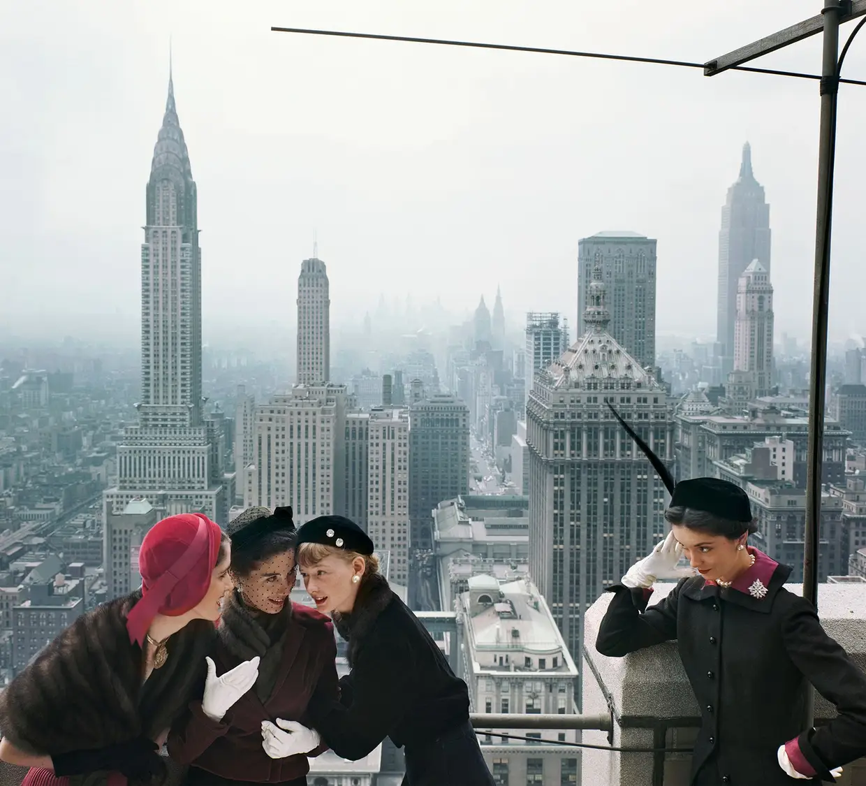 Young Velvets, Young Prices, Hat Fashions, Vogue americana, outubro de 1949