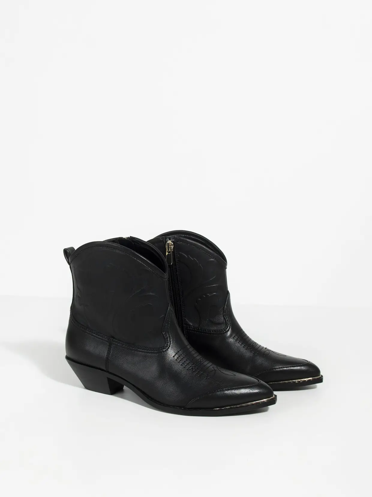 Botim, Parfois, €39,99