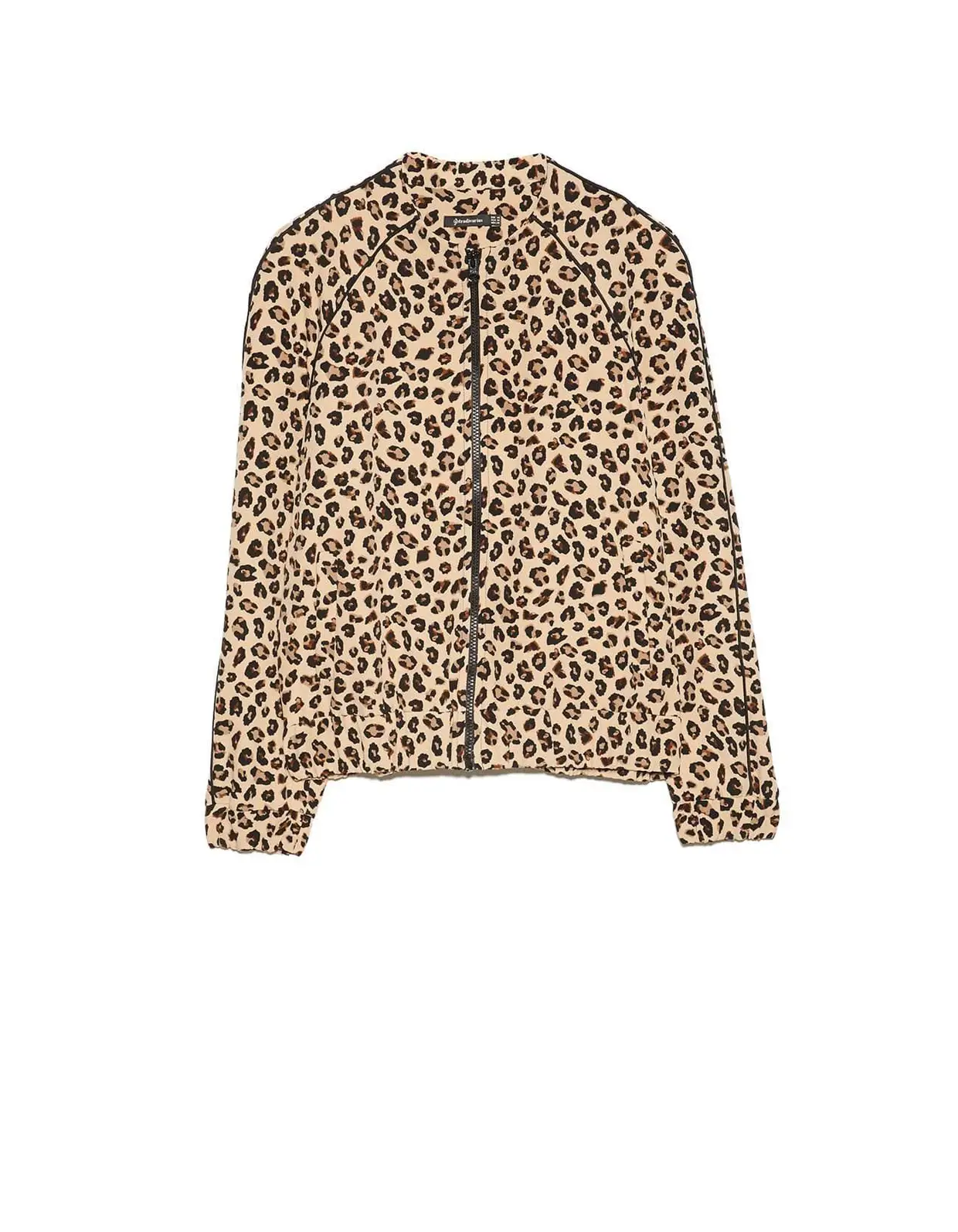Bomber Jacket, Stradivarius, 25,99 euros