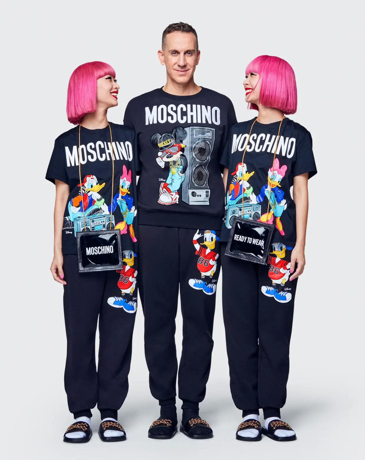 T-shirt (senhora) €34,99, sweat (homem) €79,99, calças €69,99