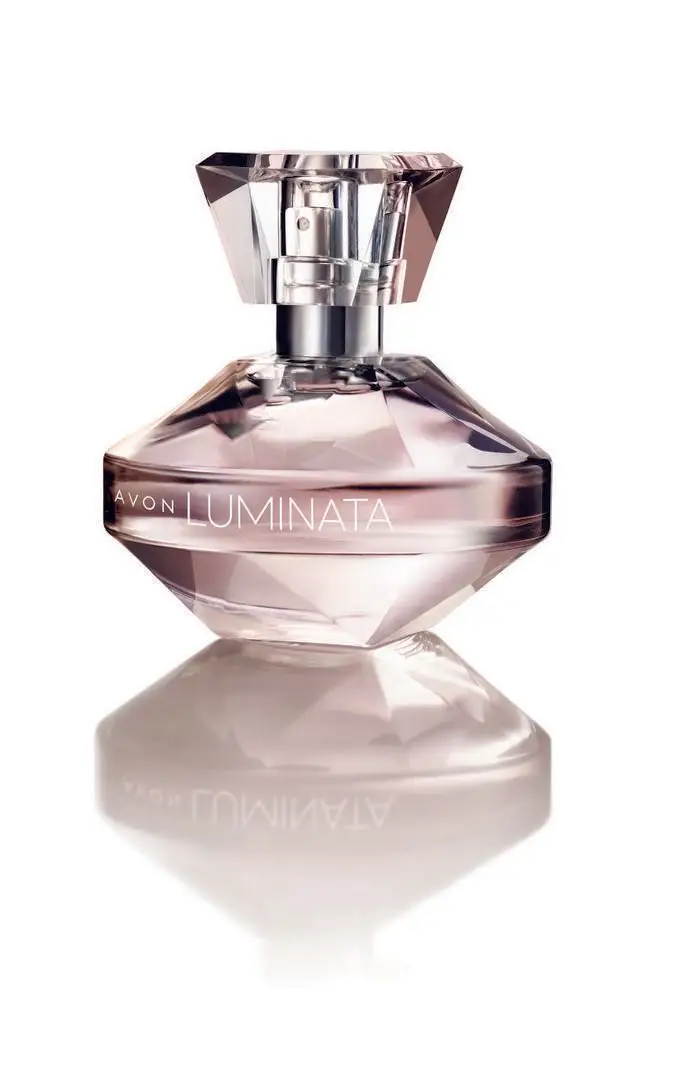 Luminata (50 ml), um perfume feminino com notas de peónia branca, baunilha e framboesa, Avon, €29,50
