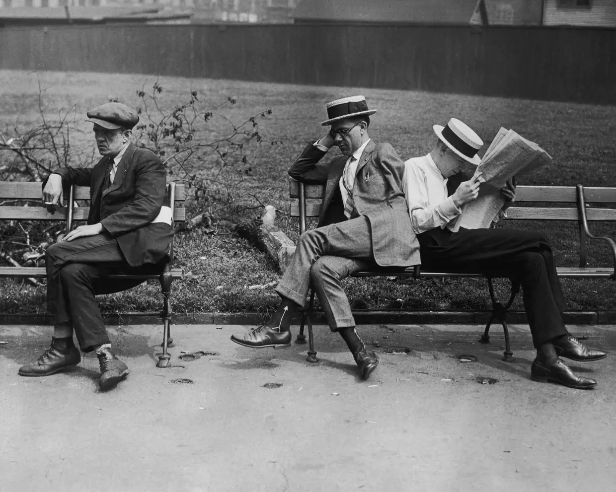 1925 - Veteranos da I Guerra, desempregados, sentados num parque