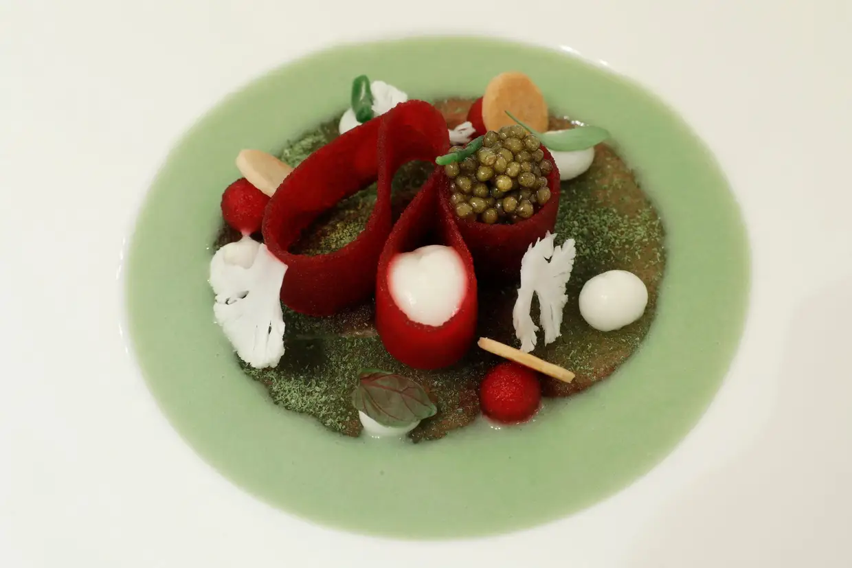 Carpaccio de ostra com atum e caviar