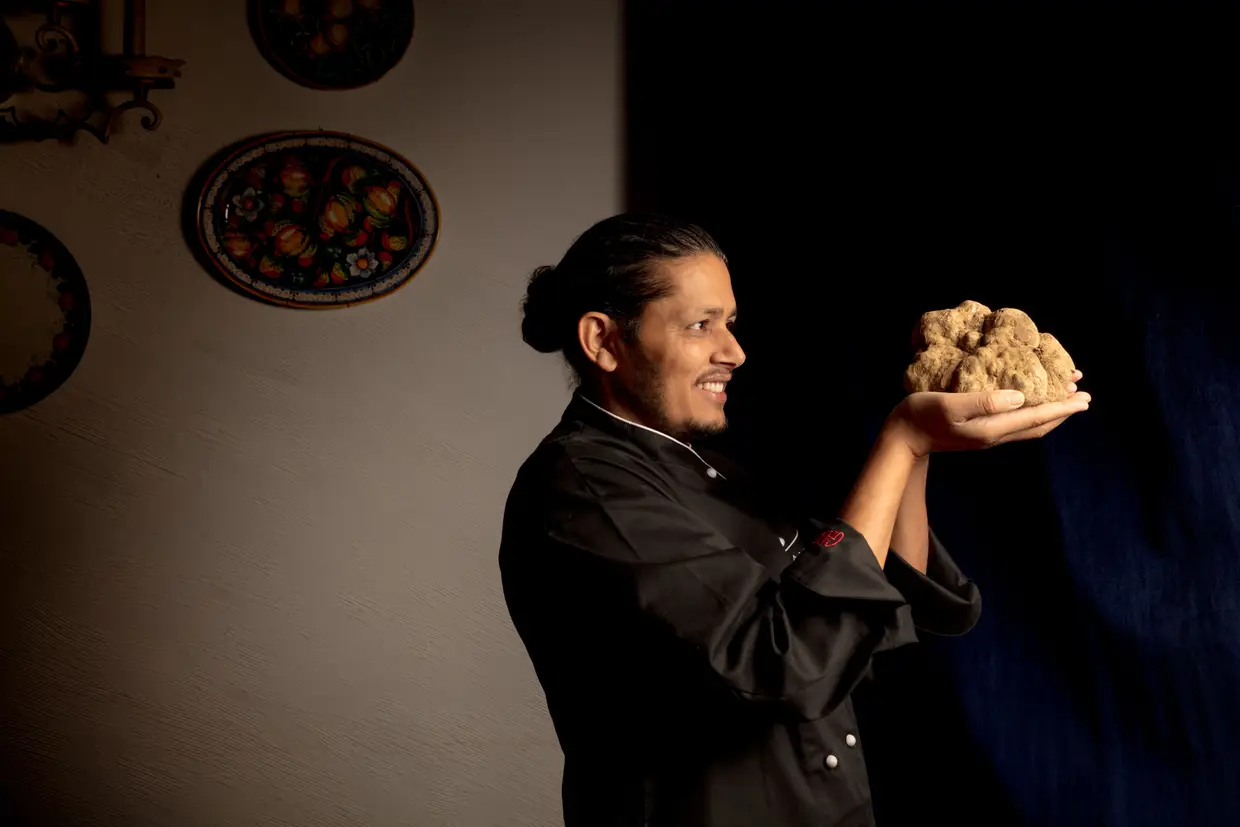 Há 11 anos, o chefe nepalês Tanka Sapkota começou a servir trufa branca no seu restaurante Come Prima