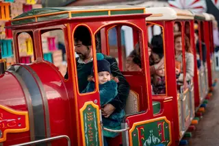 Dentro das muralhas de Óbidos, há uma vila Natal à espera