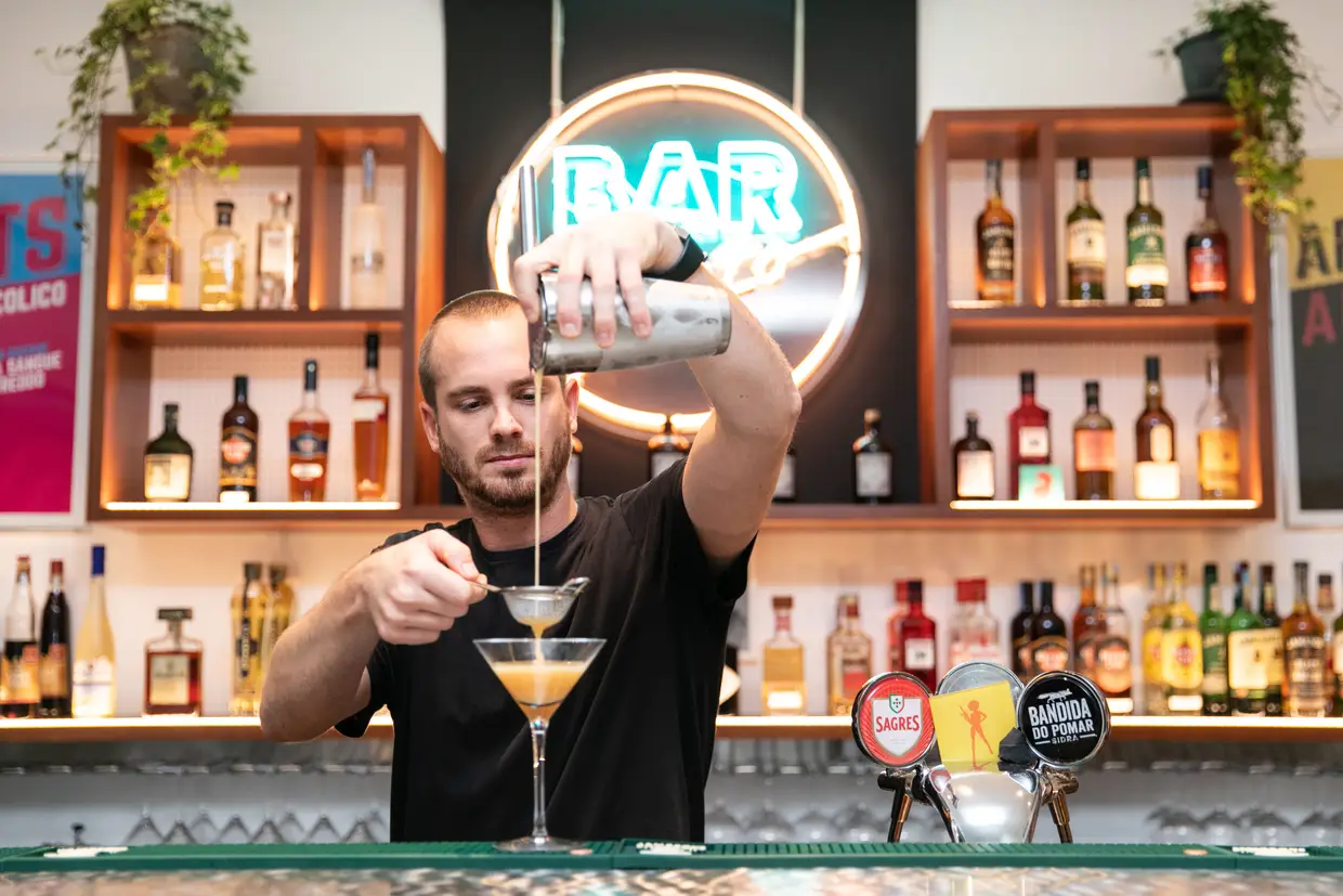 Na base do cocktail Margacuya está a clássica margarita