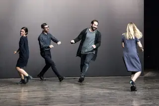Na peça “Il Cielo Non È un Fondale”, no Teatro São Luiz, a paisagem não é um resto
