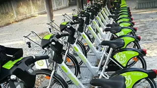 A rede de Giras disseminou-se por toda a cidade e trouxe a reboque as trotinetas