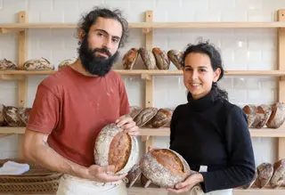 “Todos os dias queremos fazer um pão melhor do que no dia anterior”, dizem Adriano Sequeira e Benedita Saavedra