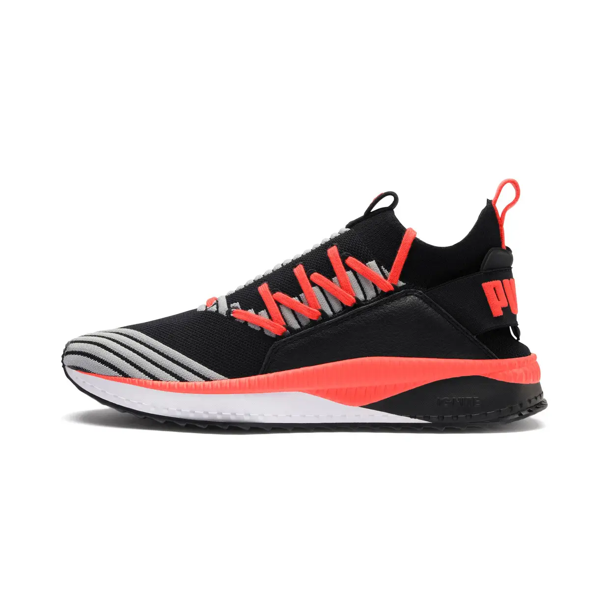 Ténis modelo Tsugi, Puma, €70