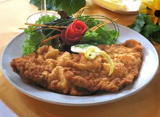 Wienerschnitzel/Wikimedia Commons