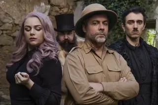 A peça é interpretada por Ana Guiomar, Miguel Sopas, Rui Melo e Miguel Raposo