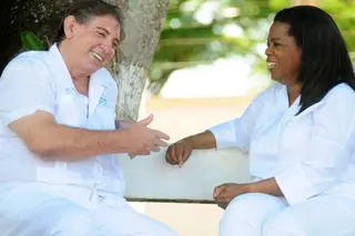 Em 2012, Oprah Winfrey viajou at&eacute; ao interior sertanejo para conhecer ao vivo este m&eacute;dium cuja fama extravasara as fronteiras do Brasil