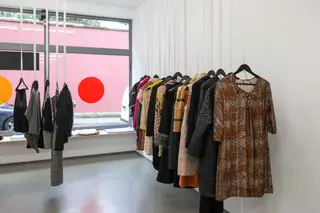A Bela Balda vai receber iniciativas ligadas à moda. É o caso do projeto Pano para Mangas, em que Anabela Baldaque convida artistas a intervir numa peça em pano cru. Depois de Ana Vidigal, segue-se Albuquerque Mendes, em março