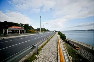Imagens aéreas mostram as casas abandonadas da Marginal como nunca as viu