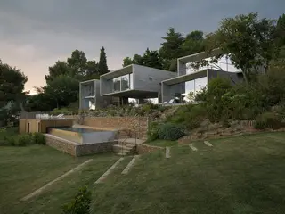Casa em França, por Studio MK27 Architects