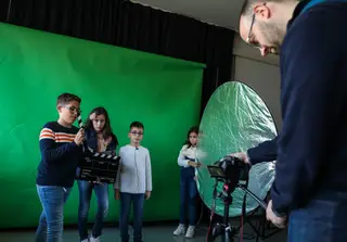 Nesta sala gravavam-se imagens que depois iam fazer parte do vídeo de apelo ao voto no livro «A Maior Flor do Mundo»