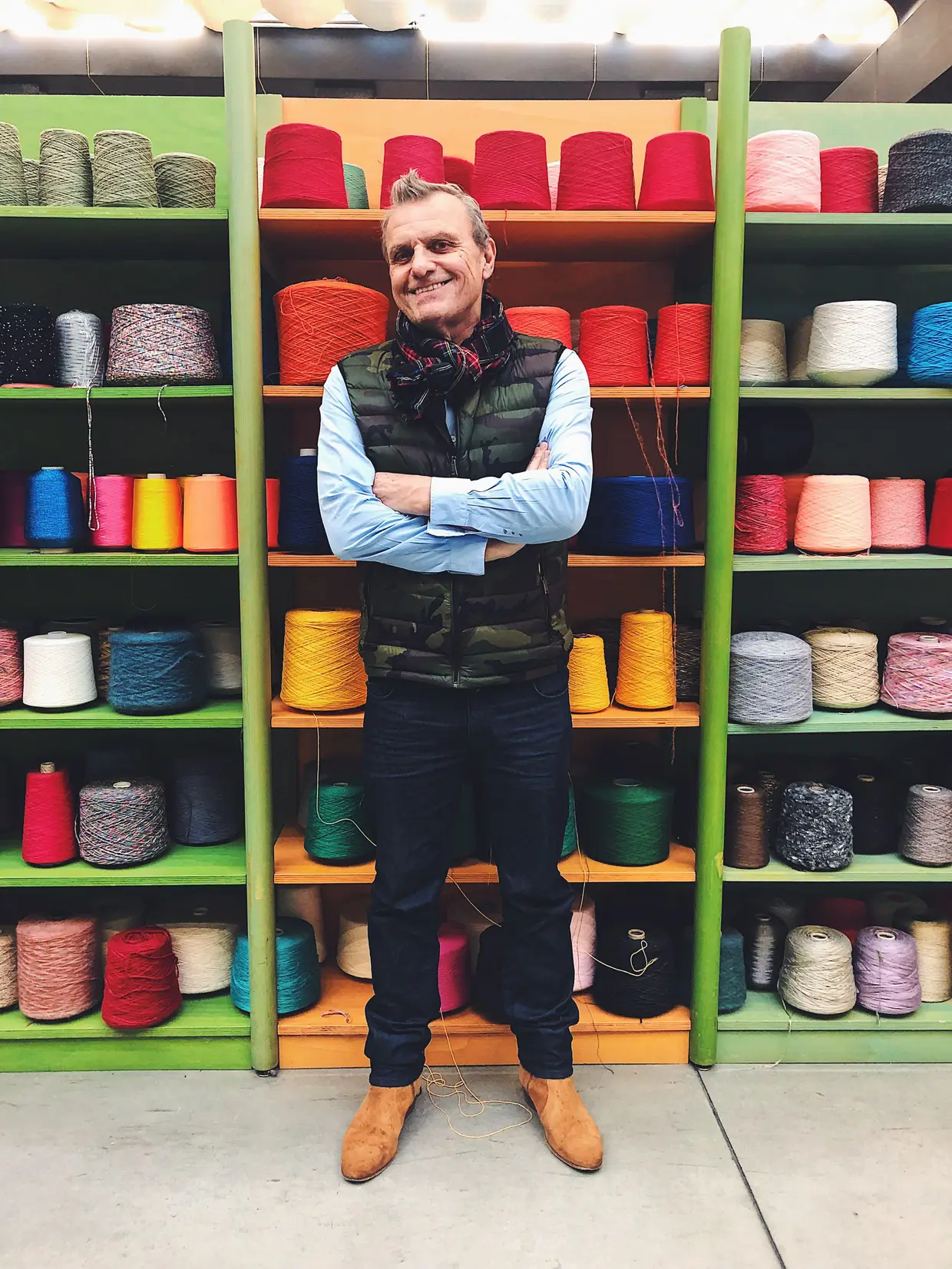Jean-Charles de Castelbajac foi o único designer de moda a vestir um Papa (João Paulo II, em 1997) e já expôs o seu trabalho no Victoria and Albert Museum, de Londres