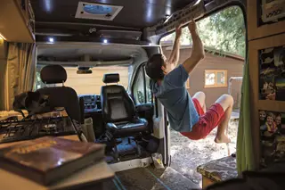 Com um estilo de escalada controlado e analítico, Alex Honnold treina cinco a seis dias por semana