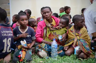 Em Moçambique, as crianças também ajudam