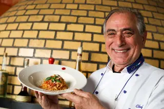 São mais de 20 as opções de massa fresca a que o italiano Sérgio Crivelli dá forma no laboratório do restaurante que abriu em Matosinhos, em 2012