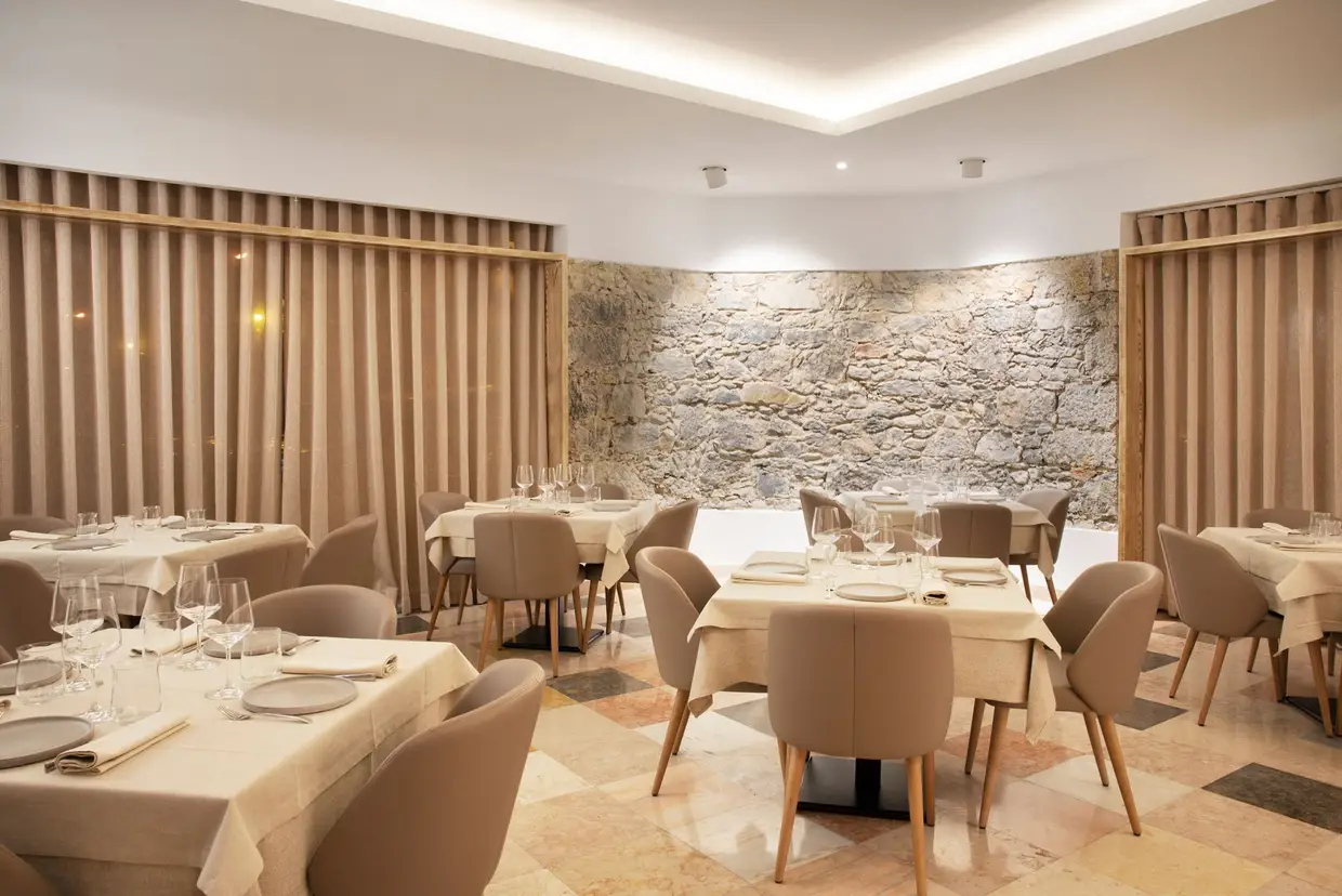 No novo restaurante de Paulo Morais, aposta-se numa ementa descontraída, especializada em peixes e em mariscos, com desperdício zero