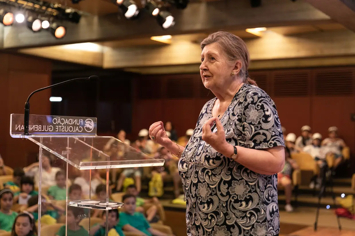 Luísa Ducla Soares falou para uma plateia cheia de curiosidade e perguntas