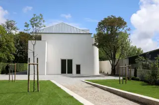 Da obra produzida por Manoel de Oliveira ao cinema contemporâneo de autor, muitas serão as valências da casa, que inclui uma sala de cinema e Serviço Educativo