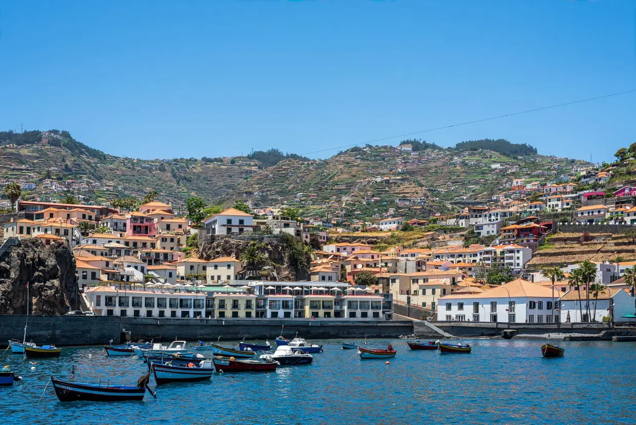 A primeira Pousada de Portugal na Madeira surgiu da reabilitação da antiga lota de Câmara de Lobos
