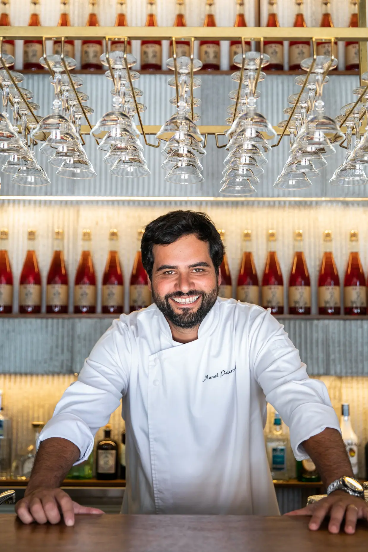 “Gosto muito de receber. E encaro a cozinha como um ato de generosidade”, diz Manuel Perestrelo, o chefe da casa