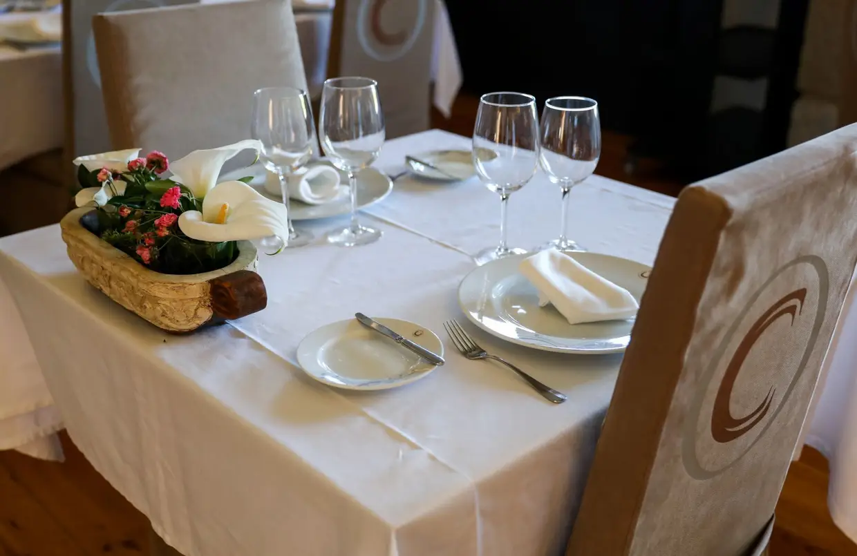 A antiga capela privativa foi convertida no elegante restaurante Cozinha do Convento, aberto a não hóspedes