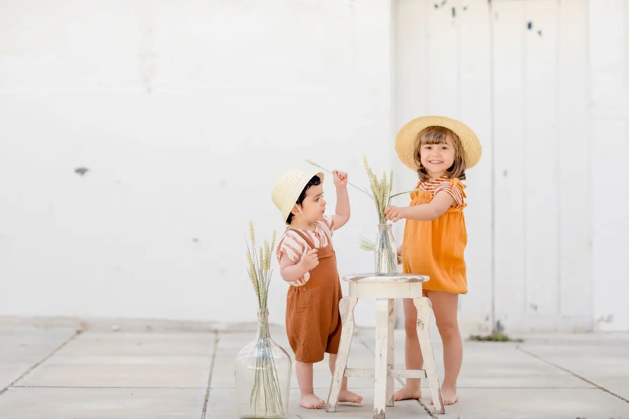 Chapéu Miramar €15, chapéu Cresmina €25