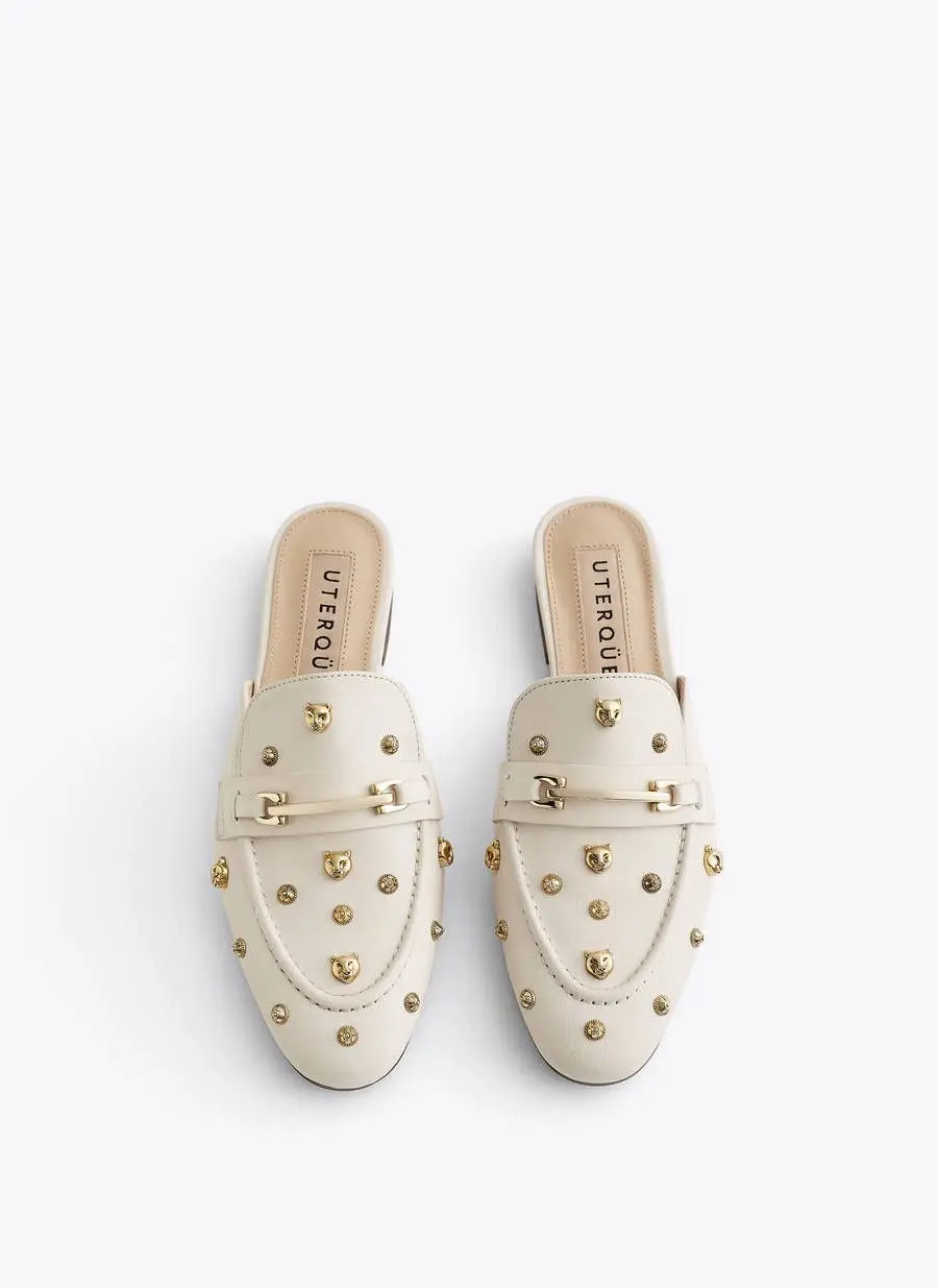 Mule de pele com adornos, Uterqüe, €99