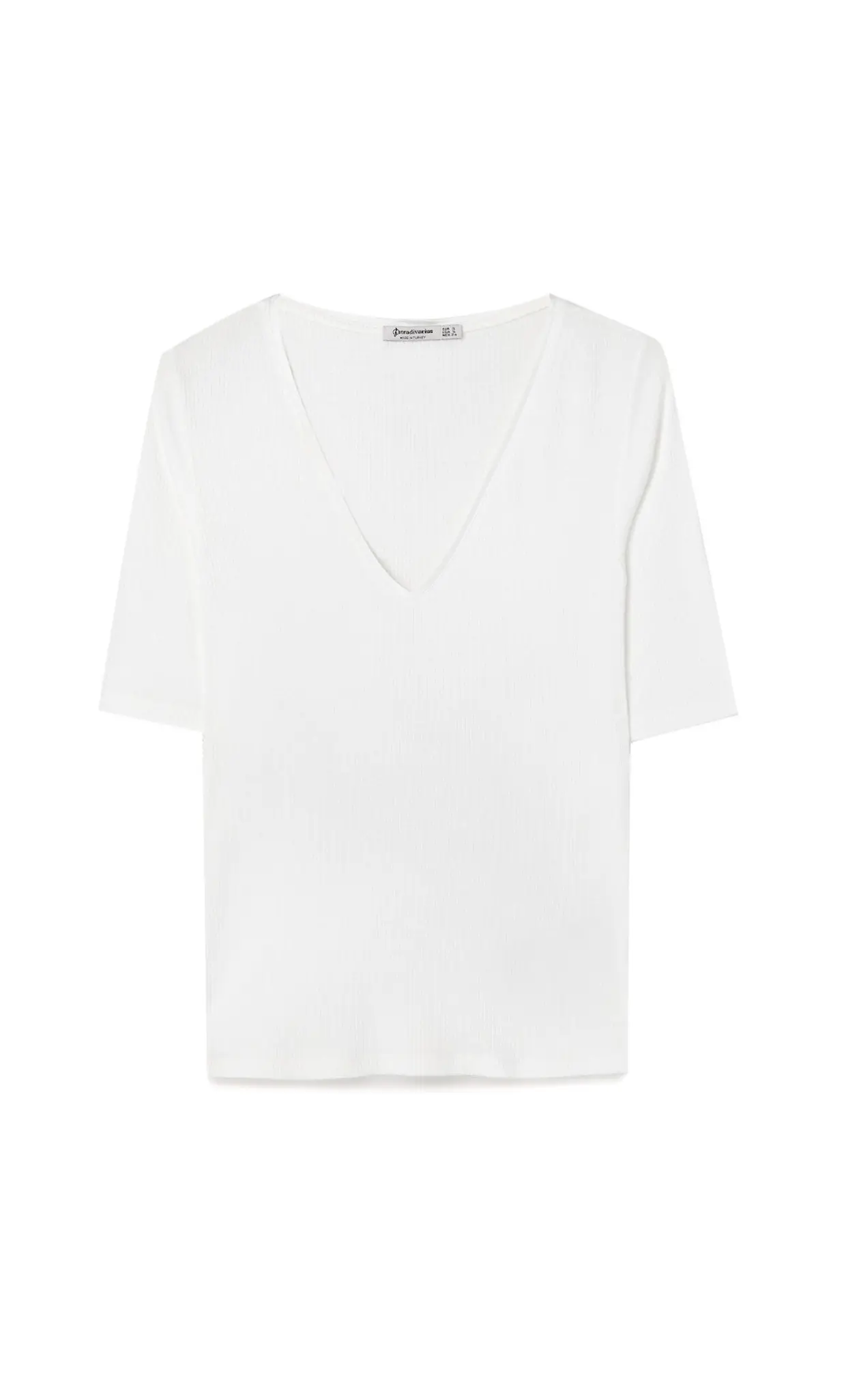 T-shirt com pormenor de cetim, Stradivarius, €7,99