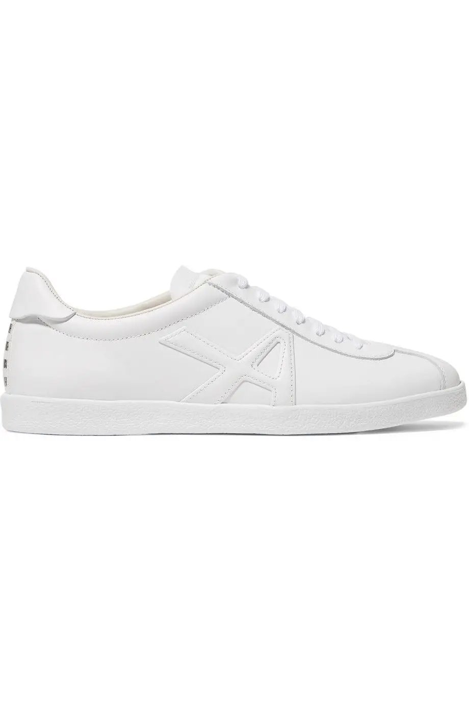 Ténis em pele, Aquazzura, em www.net-a-porter.com, €395