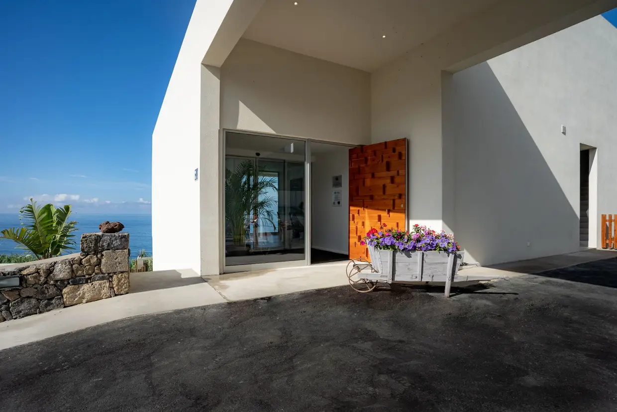 Para lá da piscina e do spa, o Sul Villas & Spa tem aulas de ioga, entre outras atividades fora do hotel: passeios pedestres, canoagem, observação de cetáceos
