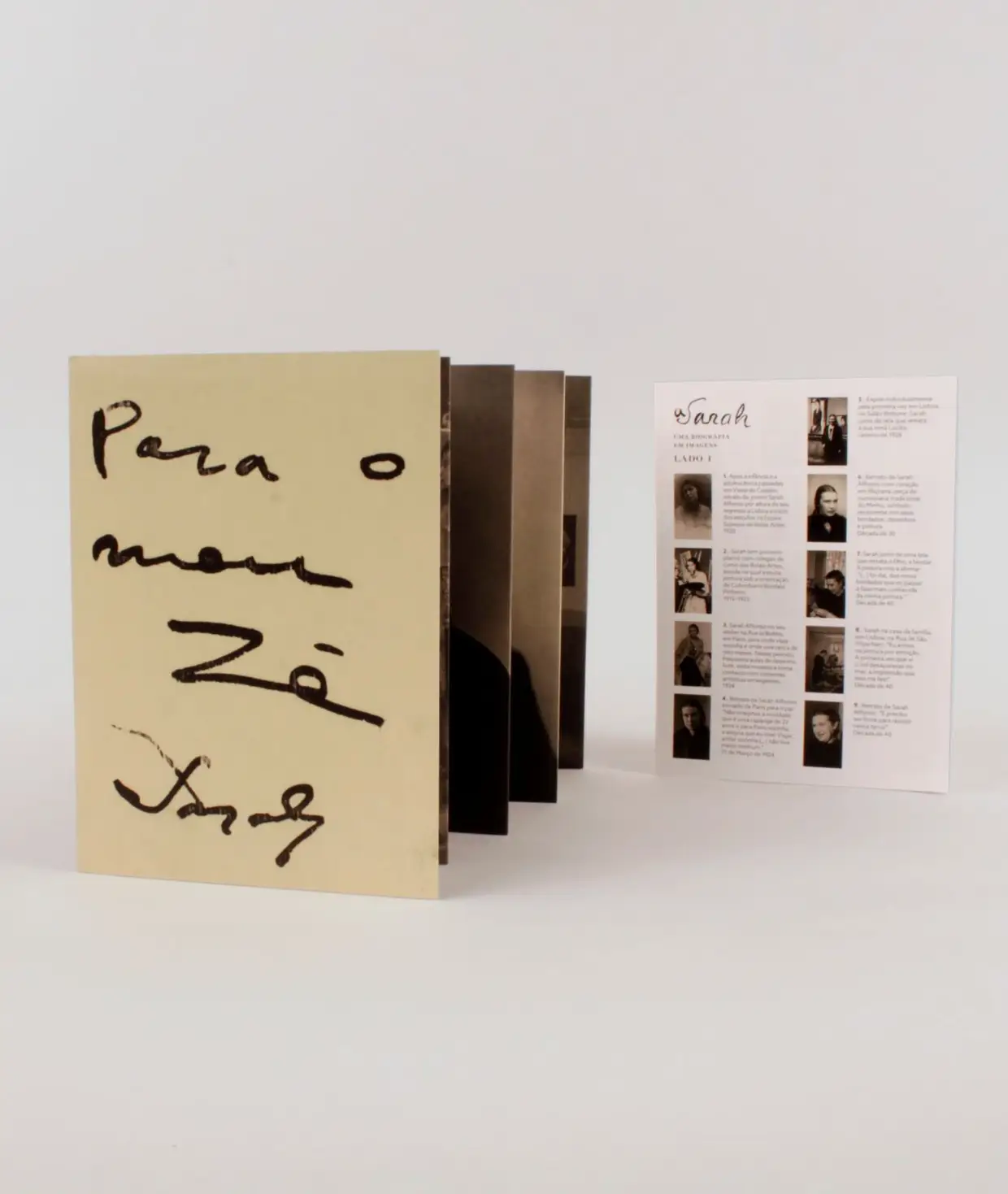 Livrinho em harmónio Para o Meu Zé (€9), com 18 fotografias a preto e branco do espólio pessoal da artista