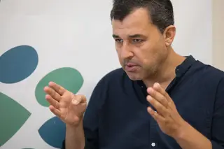 PAN quer criar Serviço Nacional de Saúde para cães e gatos