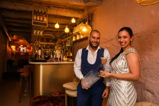 O fascínio de Cristiano Losa e Sara Ferro pela década de 1920 e pelo ambiente cosmopolita de Paris inspiraram a abertura do Golden Oldie